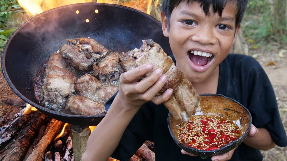 Primitive Technology – Kili Cooking pork rib and eating delicious Part 030