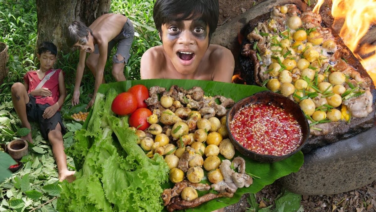 Primitive Technology – Cooking Chicken Eggs On A Rock Eating Delicious In Jungle For Diner #158