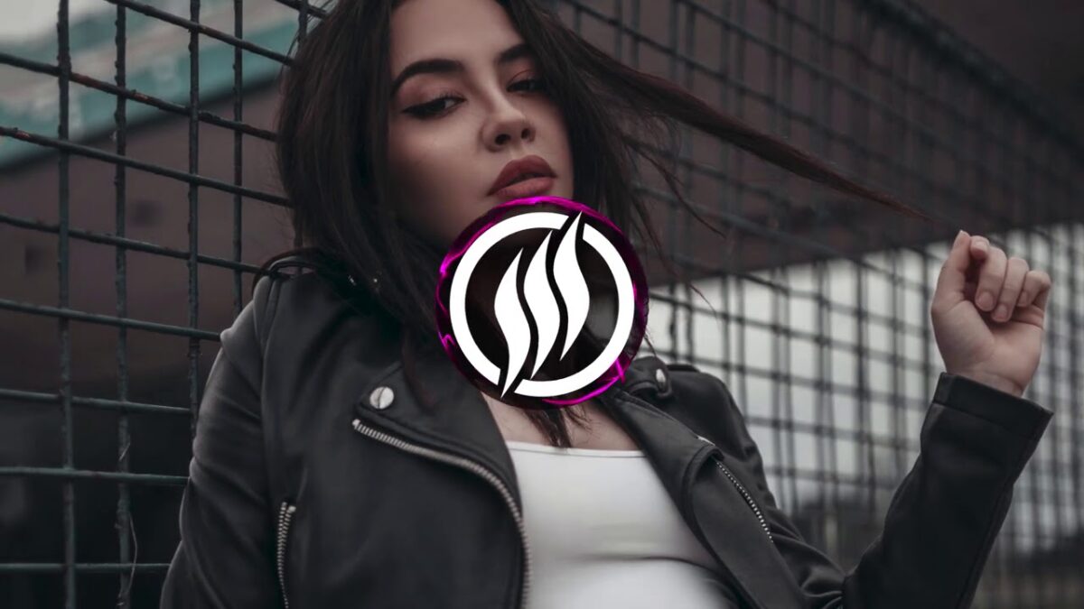 Melih Aydogan – Ayo Technology (The Distance & Igi remix)