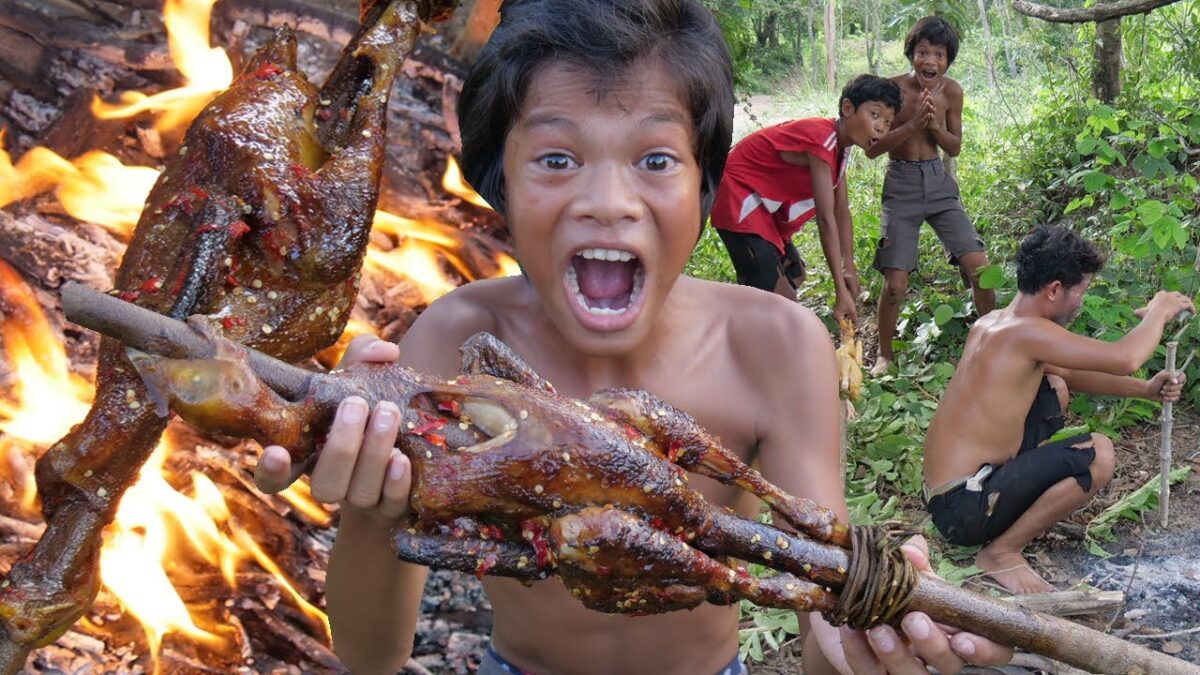 Primitive Technology – Grilled Chicken Cooking Eating Delicious In Jungle #163