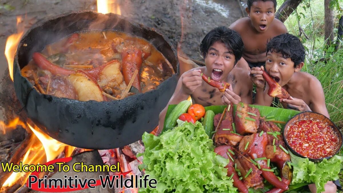 Primitive Technology – Braised pig tails cooking amazing – Eating delicious Ep00112