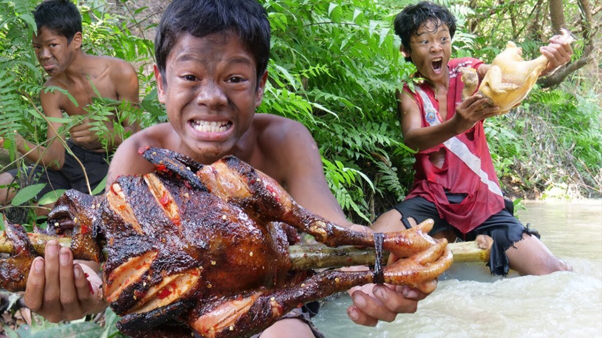 Primitive Technology – Eating Delicious – Cook Big Chicken Near the River #202