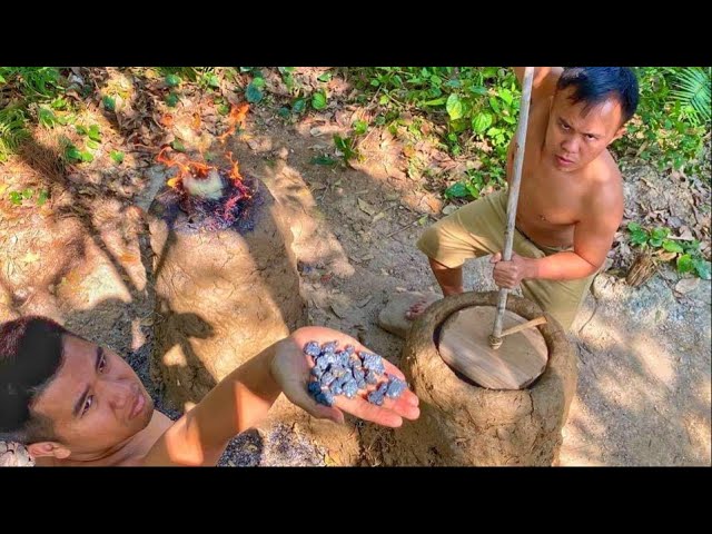 Primitive Technology: building a Metal Furnace Iron (Fe)