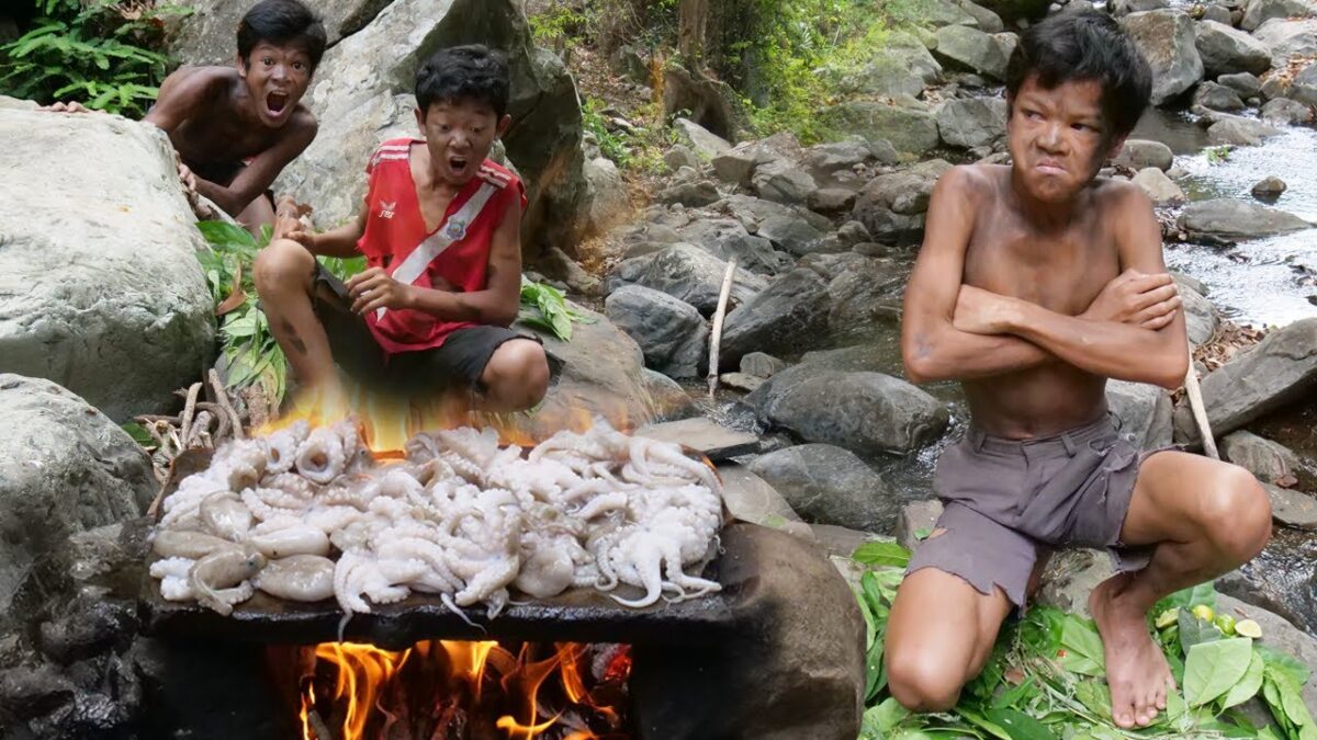Primitive Technology KH – Cook Octopus On A Rock In Jungle #213