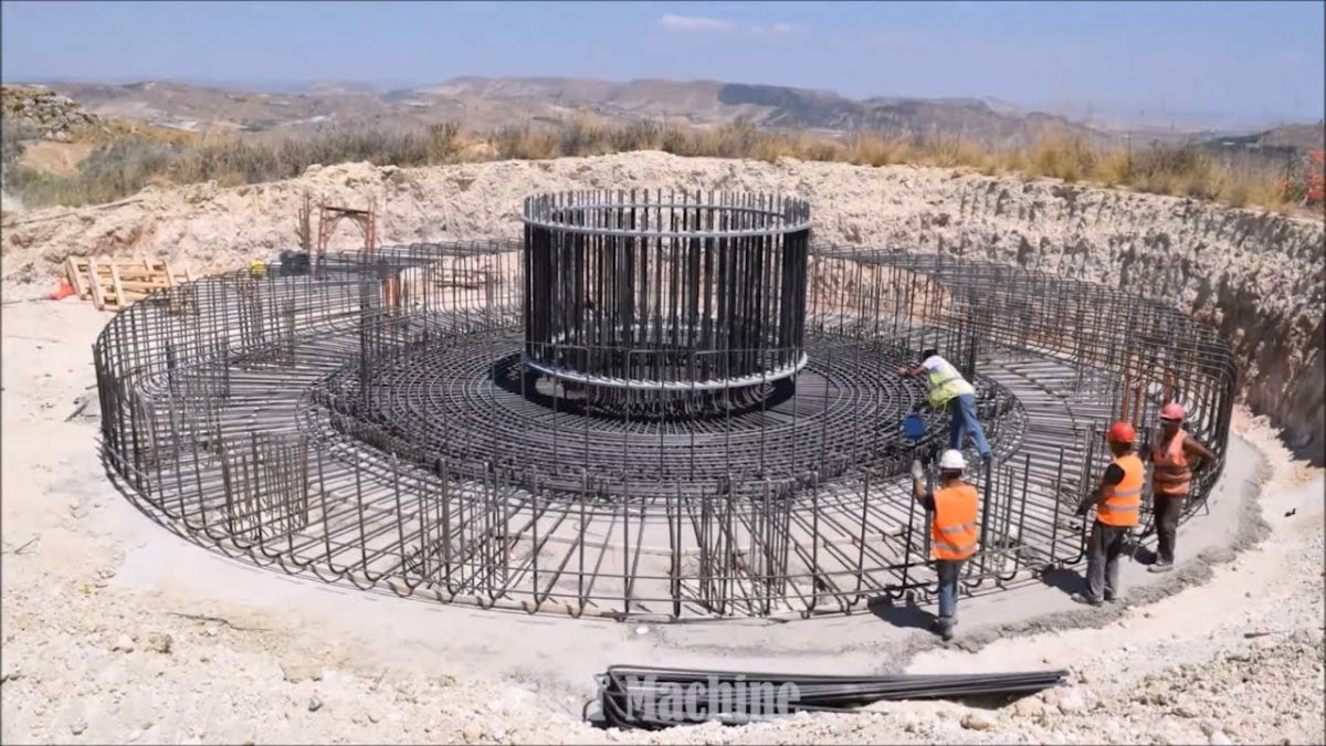 Amazing Construction Worker, Wind Turbine Farm Installation Technology, Giant Factory Machines